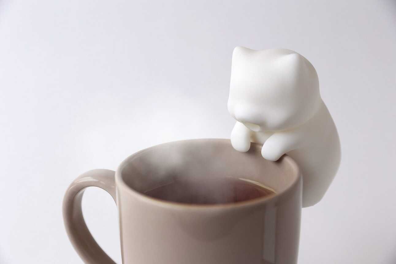 Yukai Engineering unveils cat robot that blows on hot food and drinks